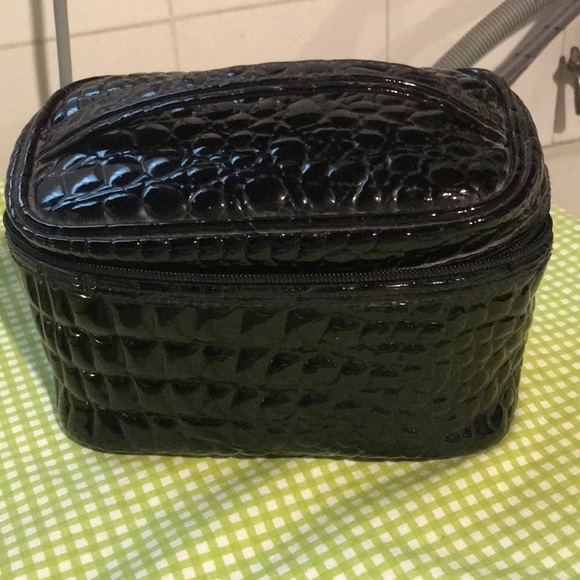 Makeup bag - Picture 1 of 2